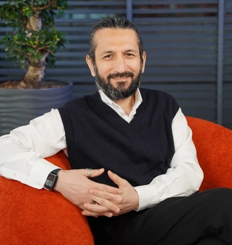 Uzm. Dr. Laziz Rasulov